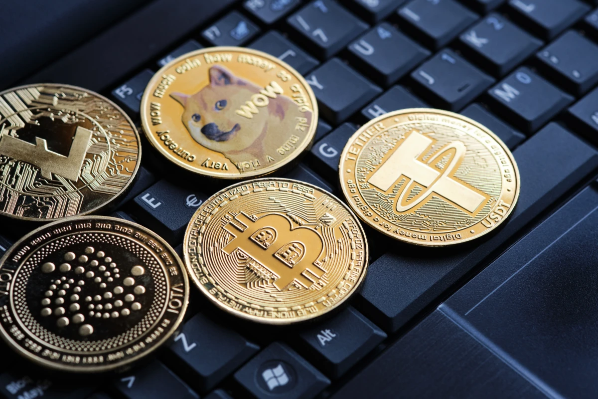 La Révolution Fiscale des Cryptomonnaies : Naviguer dans les Eaux Troubles de la Taxation Transfrontalière