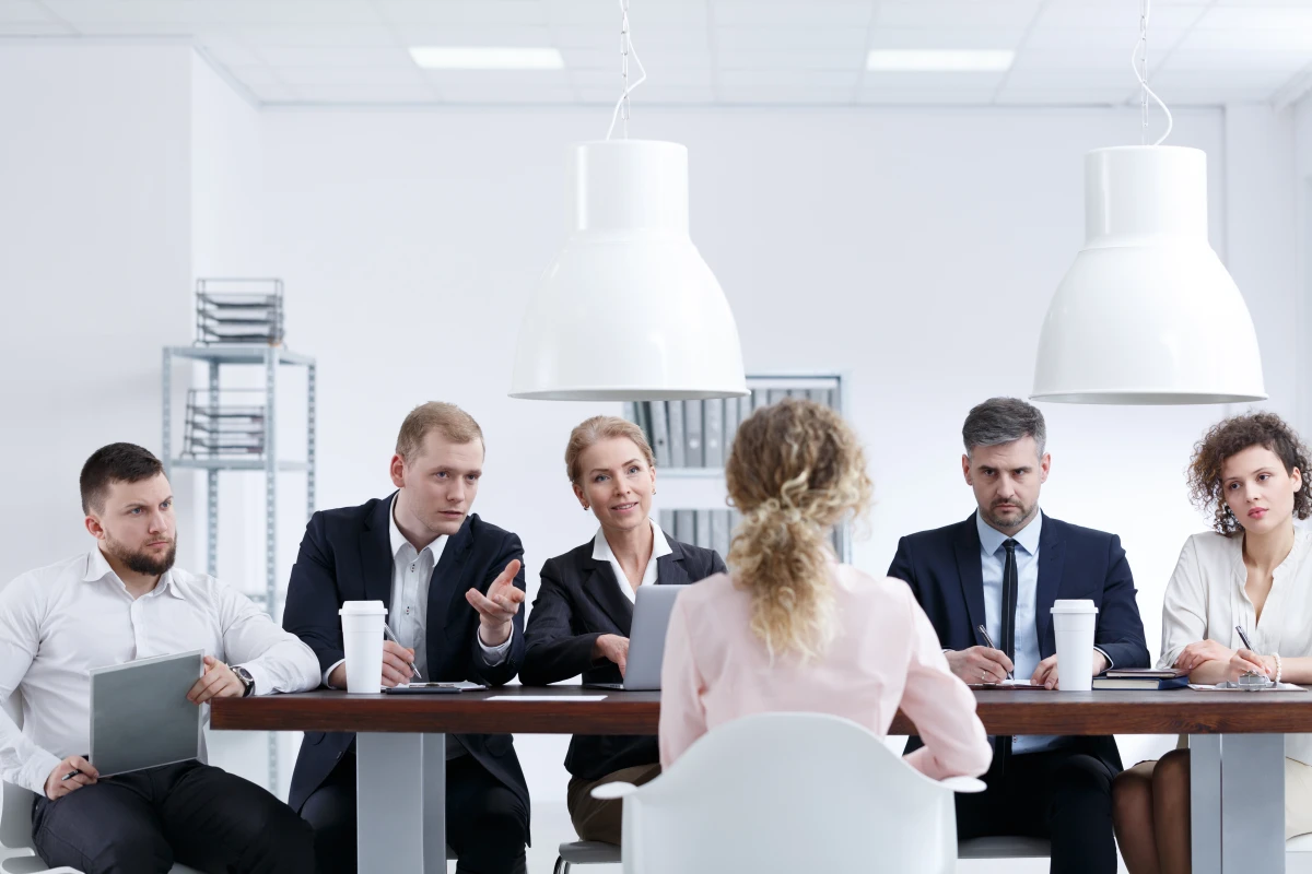 L'IA dans le recrutement : Vers une régulation équilibrée des pratiques